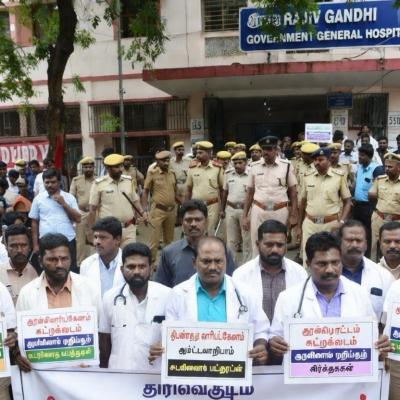 Police Intervention Halts Tamil Nadu Doctors’ Indefinite Fast Over Pay and Promotion Demands